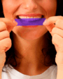 Fita clareadora dental funciona? Veja se a fita roxa clareia os dentes mesmo