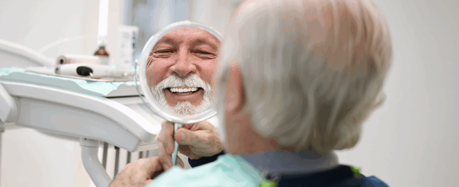 Qual a idade máxima para fazer implante dentário